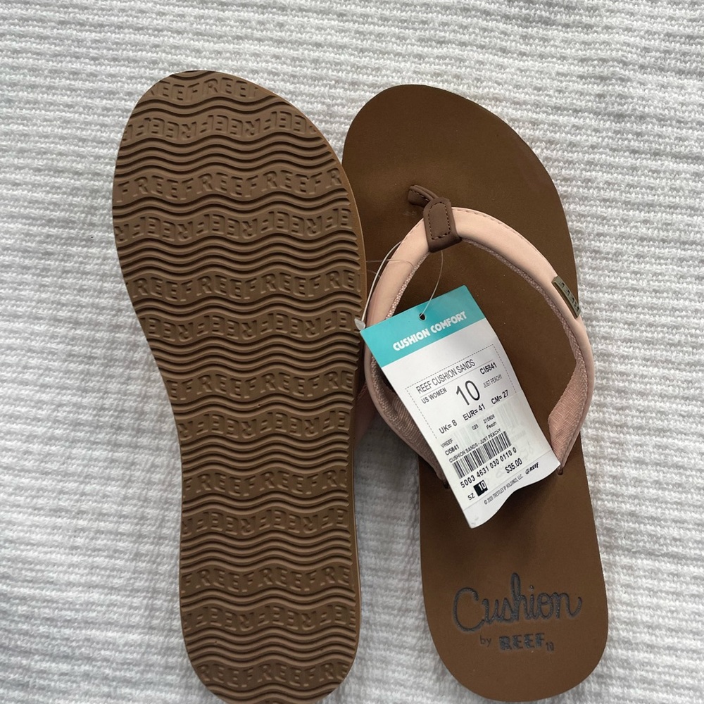 Reef cushion flip flops
